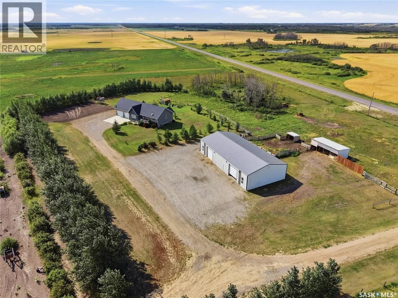 374 TWP-RD, Corman Park Rm No. 344, Saskatchewan, S7K3J5, Corman Park Rm No. 344, Saskatchewan — photo 1 of 5