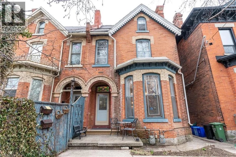 127 EAST Avenue South, Hamilton, Ontario, L8N2T6, Hamilton, Ontario — photo 1 of 5