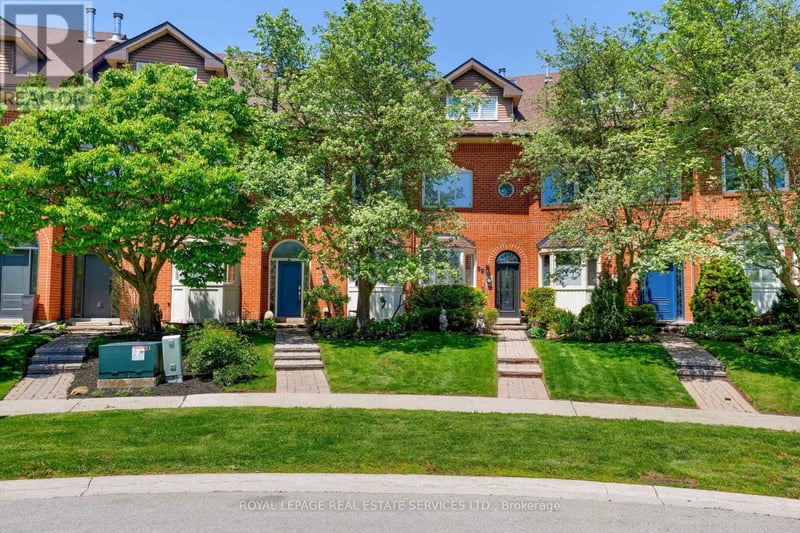 68 Tradewind Drive, Oakville (BR Bronte), Ontario, L6L6K8, Oakville (BR Bronte), Ontario — photo 1 of 5