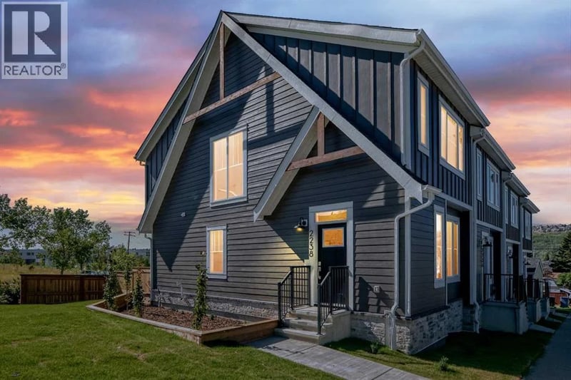 2238 44 Street Northwest, Calgary, Alberta, T3B0X6, Calgary, Alberta — photo 1 of 5