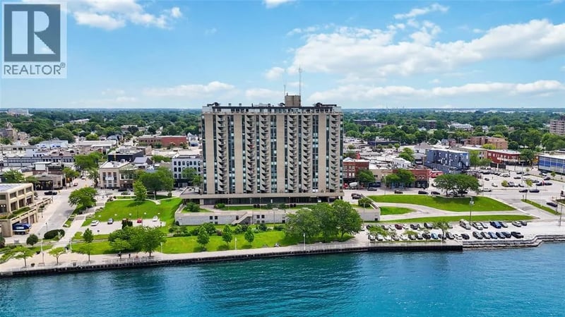 #1504 155 FRONT Street North, Sarnia, Ontario, N7T7V5, Sarnia, Ontario — photo 1 of 5
