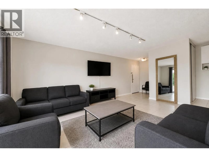 #306 7200 LINDSAY Road, Richmond, British Columbia, V6E1S8, Richmond, British Columbia — photo 1 of 5