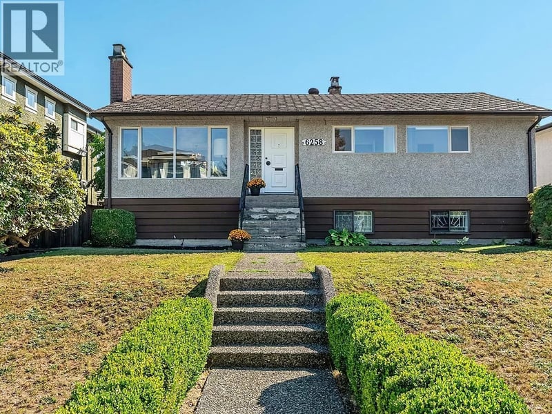 6258 BERWICK Street, Burnaby, British Columbia, V5H1W2, Burnaby, British Columbia — photo 1 of 5