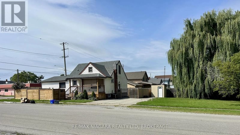 130 Killaly Street East, Port Colborne (Killaly East), Ontario, L3K1N6, Port Colborne (Killaly East), Ontario — photo 1 of 5