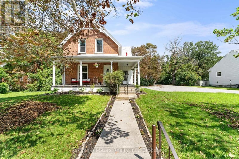 21 Francis Street East, Kawartha Lakes (Fenelon Falls), Ontario, K0M1N0, Kawartha Lakes (Fenelon Falls), Ontario — photo 1 of 5