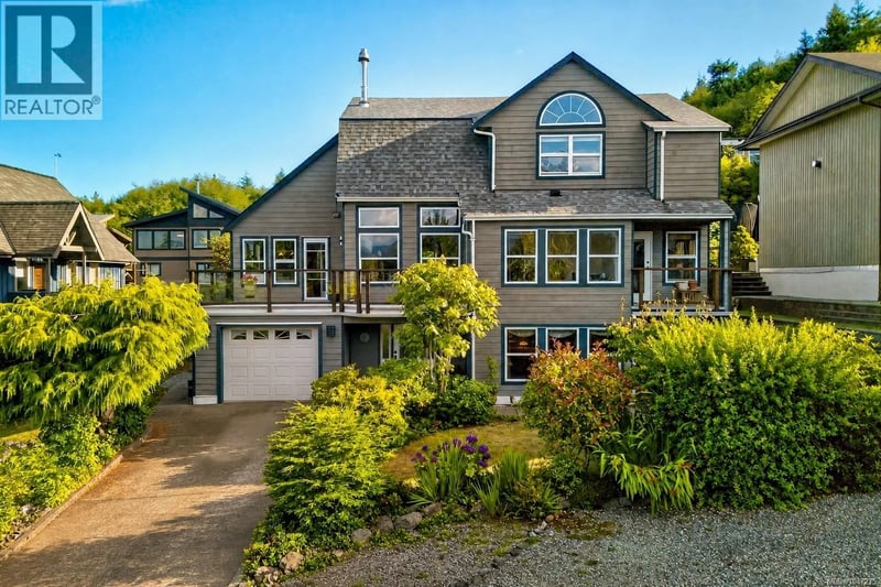 607 Pfeiffer Crescent, Tofino, British Columbia, V0R2Z0, Tofino, British Columbia — photo 1 of 5