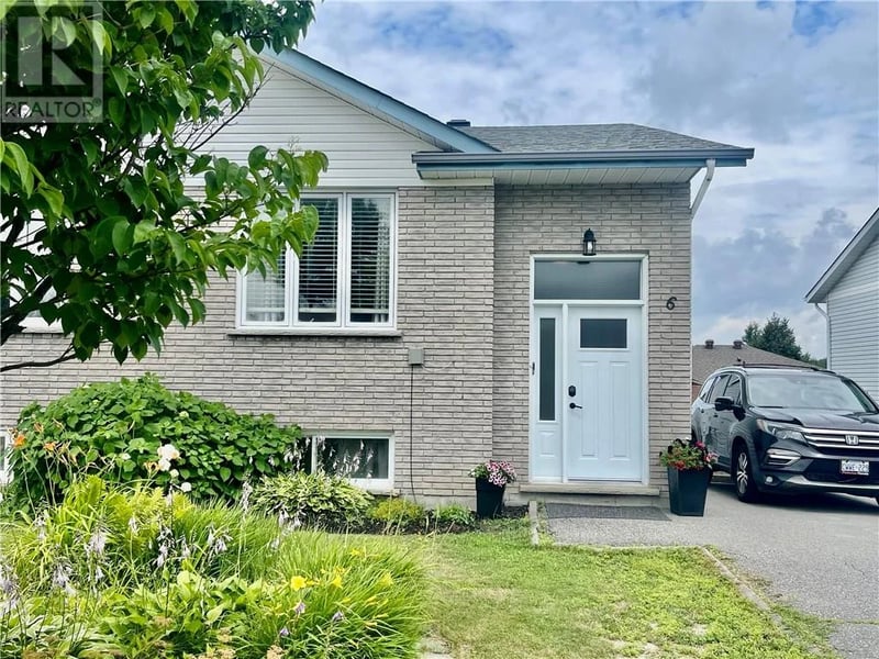 6 Oakdale Street, Garson, Ontario, P3L1L7, Garson, Ontario — photo 1 of 5