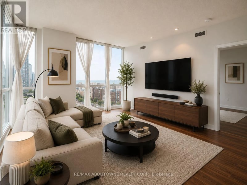 #1901 75 Queens Wharf Road, Toronto (Waterfront Communities), Ontario, M5V0J8, Toronto (Waterfront Communities), Ontario — photo 1 of 5