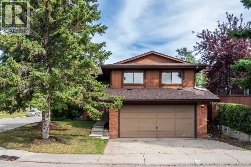 88 Woodfern Rise Southwest, Calgary, Alberta, T2W4S2, Calgary, Alberta — photo 1 of 5