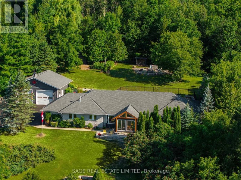 7632 County 9 Road, Clearview (Creemore), Ontario, L0M1G0, Clearview (Creemore), Ontario — photo 1 of 5