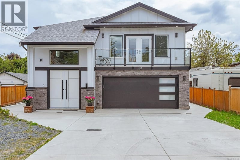 83 Crease Avenue, Saanich, British Columbia, V8Z1S6, Saanich, British Columbia — photo 1 of 5
