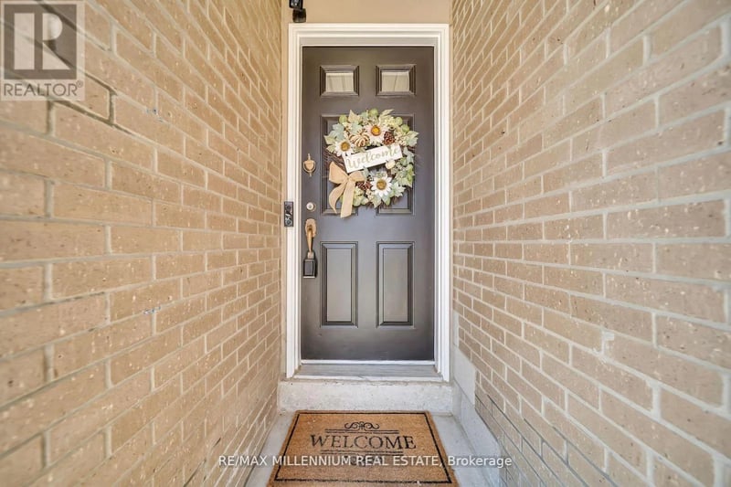 62 Cumberland Lane, Ajax (South West), Ontario, L1S7K4, Ajax (South West), Ontario — photo 1 of 5