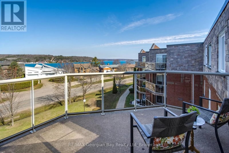 #404 11 Beck Boulevard, Penetanguishene, Ontario, L9M2G1, Penetanguishene, Ontario — photo 1 of 5