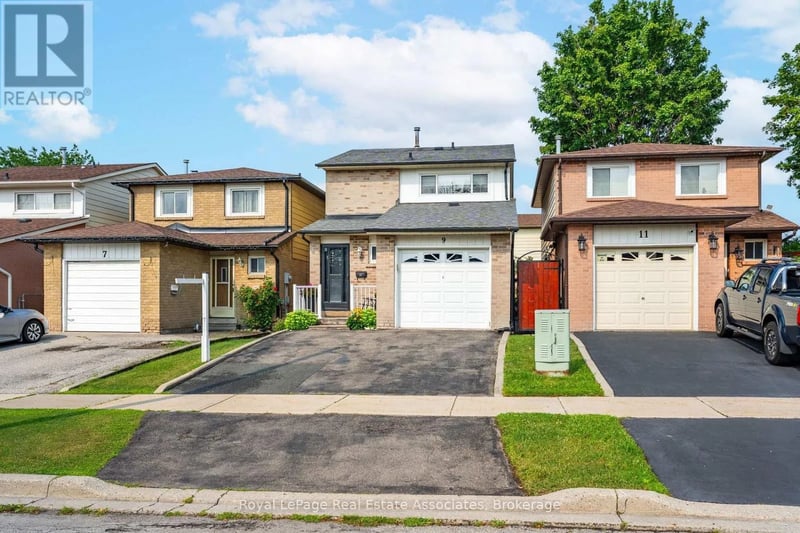 9 Windwood Drive, Toronto (West Humber-Clairville), Ontario, M9W6B8, Toronto (West Humber-Clairville), Ontario — photo 1 of 5