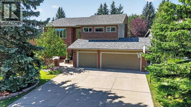 15 Woodacres Way Southwest, Calgary, Alberta, T2W4W2, Calgary, Alberta — photo 1 of 5