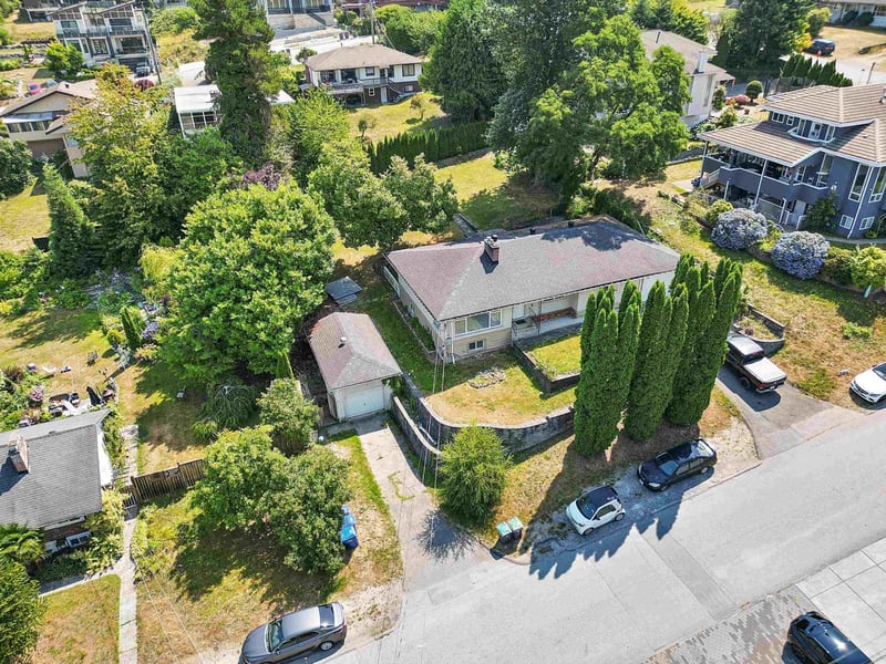 11028 129A Street, Surrey, British Columbia, V3T3L1, Surrey, British Columbia — photo 1 of 5