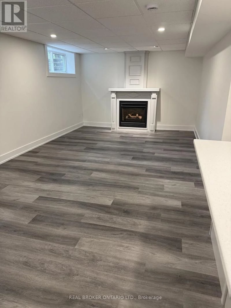 #BASEMENT 110 Melrose Avenue, Barrie (Codrington), Ontario, L4M2B3, Barrie (Codrington), Ontario — photo 1 of 5