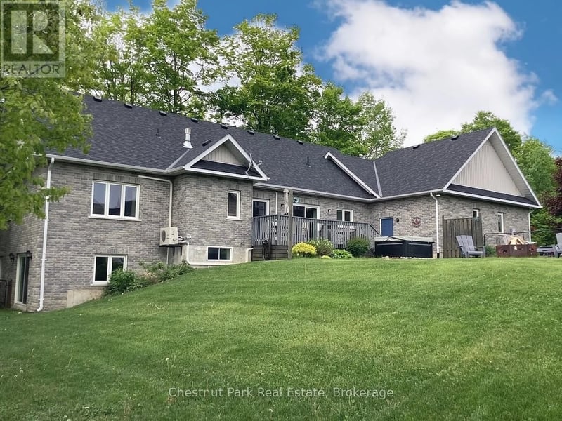 28 Boyd Crescent, Oro-Medonte (Moonstone), Ontario, L0K1N0, Oro-Medonte (Moonstone), Ontario — photo 1 of 5