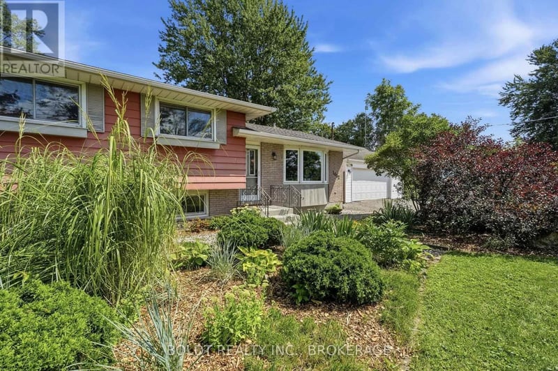 1452 Cataract Road, Thorold (Hurricane/Merrittville), Ontario, L3B5N5, Thorold (Hurricane/Merrittville), Ontario — photo 1 of 5