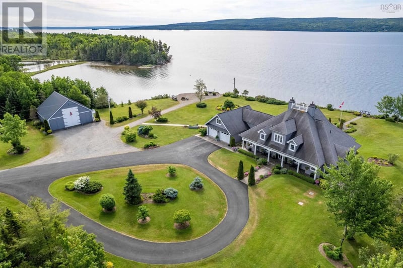8805 Highway 105 Baddeck Inlet, Baddeck Inlet, Nova Scotia, B0E1B0, Baddeck Inlet, Nova Scotia — photo 1 of 5