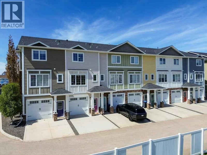 5210 Lakeshore Drive, Sylvan Lake, Alberta, T4S0M6, Sylvan Lake, Alberta — photo 1 of 5