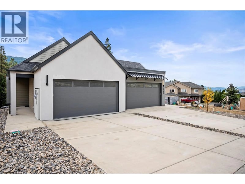 7060 Manning Place, Vernon, British Columbia, V1B0B6, Vernon, British Columbia — photo 1 of 5