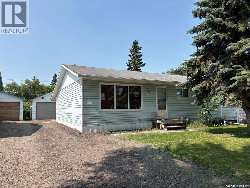 129 3rd STREET NE, Wadena, Saskatchewan, S0A4J0, Wadena, Saskatchewan — photo 1 of 5