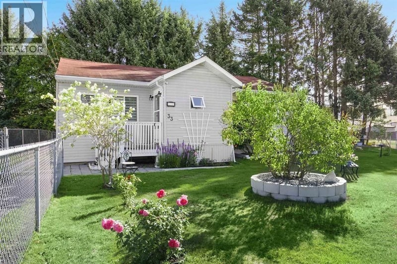 33 OKANAGAN Street, Kitimat, British Columbia, V8C1Z6, Kitimat, British Columbia — photo 1 of 5