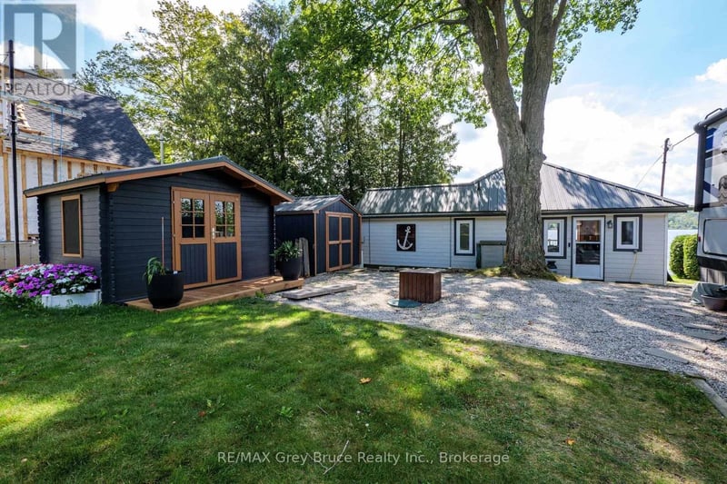 38 Maple Drive, South Bruce Peninsula, Ontario, N0H1A0, South Bruce Peninsula, Ontario — photo 1 of 5