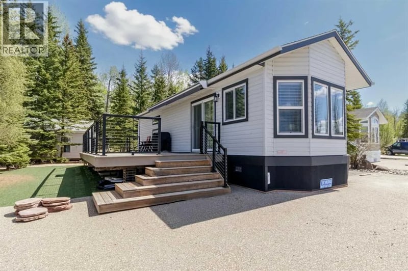 10046 Township road 422, Rural Ponoka County, Alberta, T4J1V9, Rural Ponoka County, Alberta — photo 1 of 5