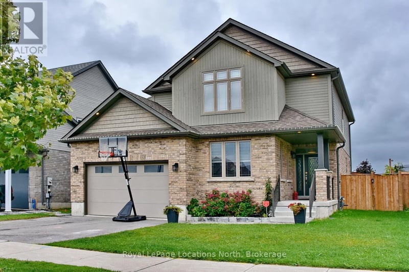 22 Portland Street, Collingwood, Ontario, L9Y0W9, Collingwood, Ontario — photo 1 of 5