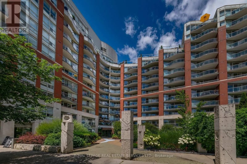 #707 550 Queens Quay West, Toronto (Waterfront Communities), Ontario, M5V3M8, Toronto (Waterfront Communities), Ontario — photo 1 of 5