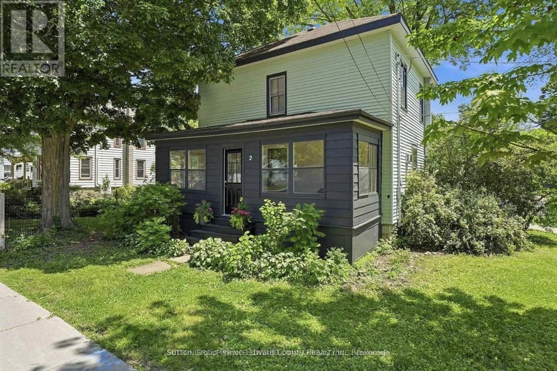 2 Queen Street, Prince Edward County (Picton Ward), Ontario, K0K2T0, Prince Edward County (Picton Ward), Ontario — photo 1 of 5