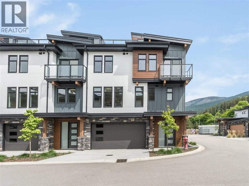 #208 910 Lakeside Drive, Nelson, British Columbia, V1L6G3, Nelson, British Columbia — photo 1 of 5