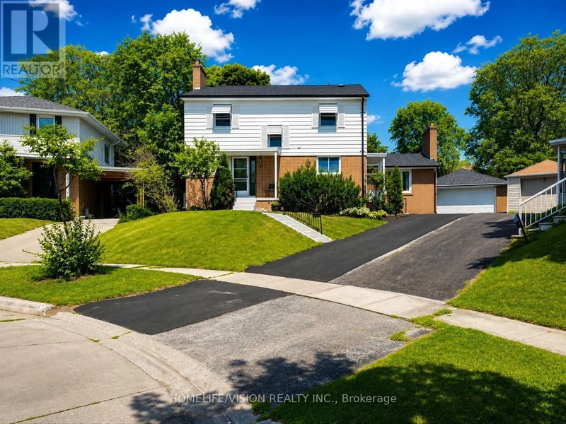 9 Lyndfield Crescent, Brampton (Bram West), Ontario, L6W2P4, Brampton (Bram West), Ontario — photo 1 of 5
