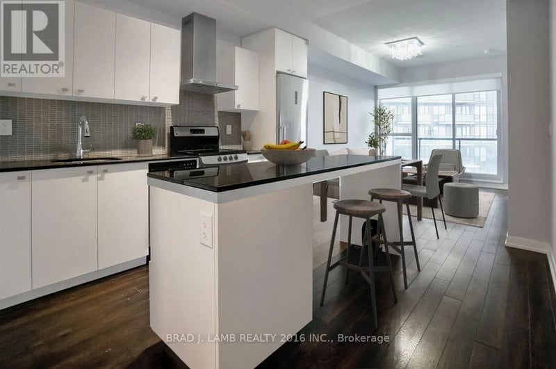 #2211 51 East Liberty Street, Toronto (Niagara), Ontario, M6K3P8, Toronto (Niagara), Ontario — photo 1 of 5