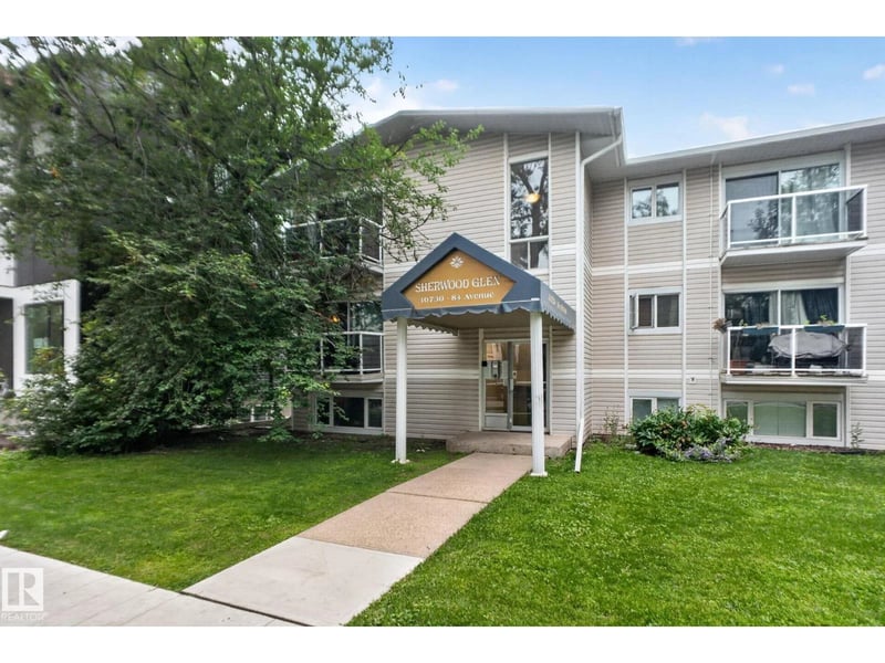 #9 10730 84 AV NW NW, Edmonton, Alberta, T6E2H9, Edmonton, Alberta — photo 1 of 5