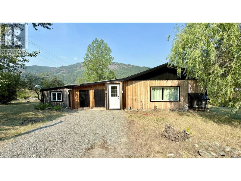 425 Everette Avenue, Greenwood, British Columbia, V0H1J0, Greenwood, British Columbia — photo 1 of 5