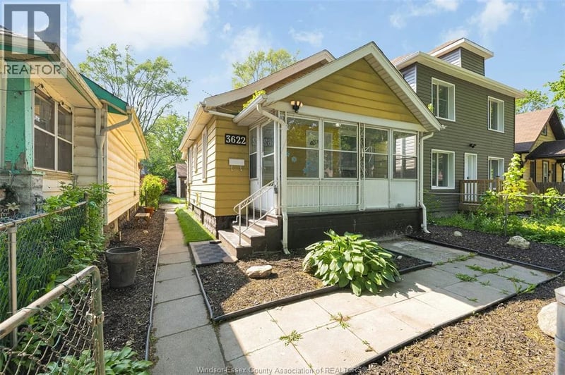 3622 QUEEN, Windsor, Ontario, N9C1N9, Windsor, Ontario — photo 1 of 5