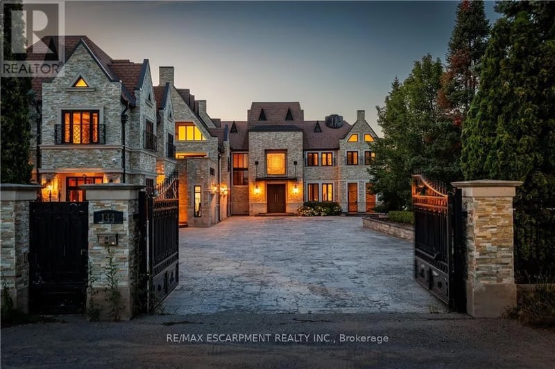 144 LAKE Drive East, Georgina (Historic Lakeshore Communities), Ontario, L4P3E9, Georgina (Historic Lakeshore Communities), Ontario — photo 1 of 5