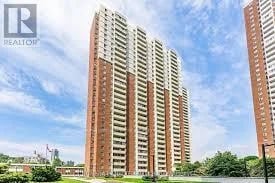 #1803 1 Massey Square, Toronto (Crescent Town), Ontario, M4C5L4, Toronto (Crescent Town), Ontario — photo 1 of 5