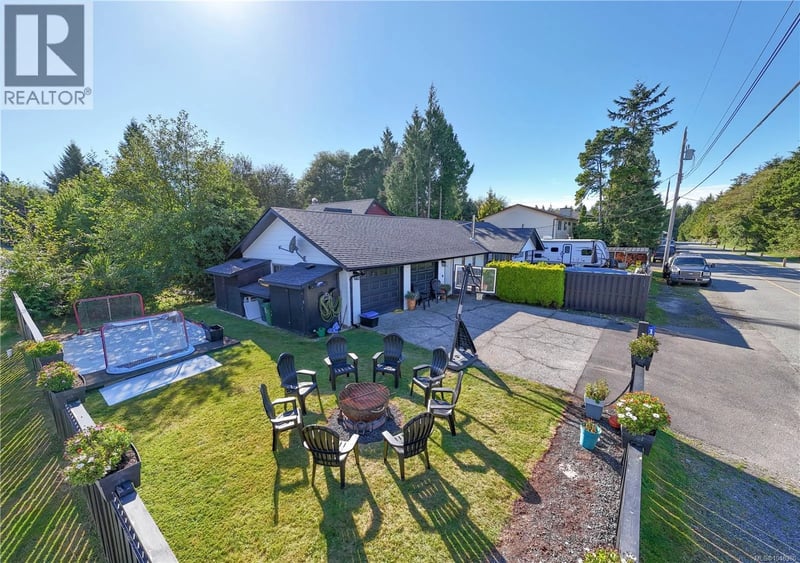 1626 Larch Road, Ucluelet, British Columbia, V0R3A0, Ucluelet, British Columbia — photo 1 of 5