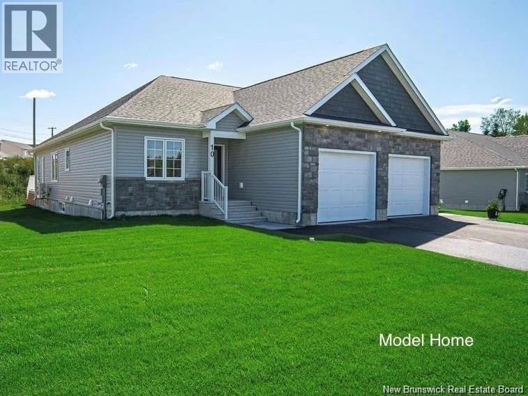 42 Leavery Street, Fredericton, New Brunswick, E3G5V6, Fredericton, New Brunswick — photo 1 of 5