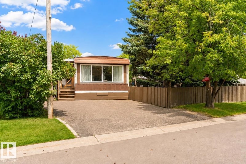 5301 52 ST, Cold Lake, Alberta, T9M1X5, Cold Lake, Alberta — photo 1 of 5