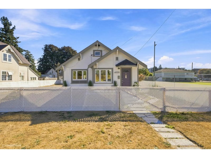 45720 PRINCESS Avenue, Chilliwack, British Columbia, V2P2B6, Chilliwack, British Columbia — photo 1 of 5
