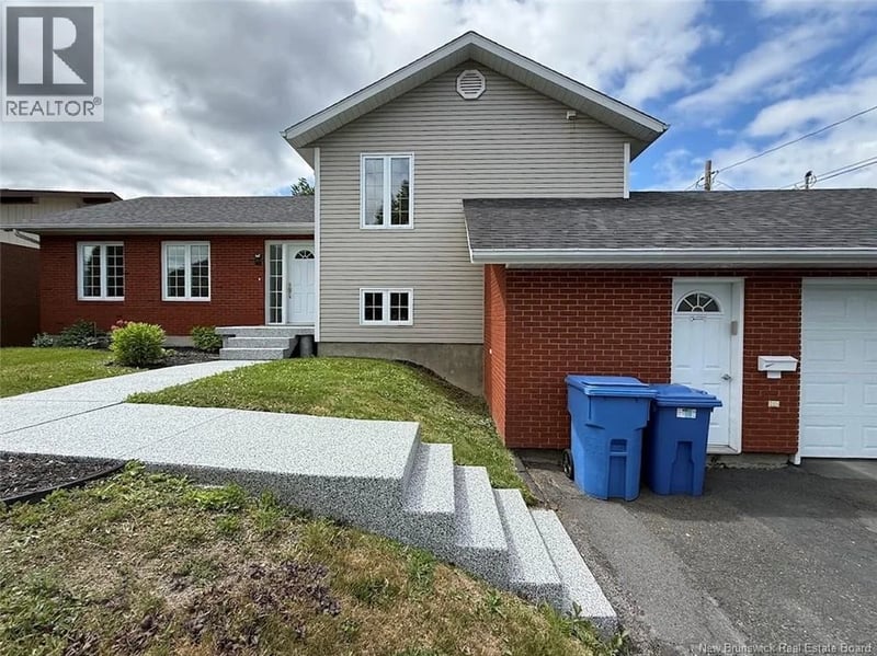 164 22ieme Street, Edmundston, New Brunswick, E3V3L5, Edmundston, New Brunswick — photo 1 of 5