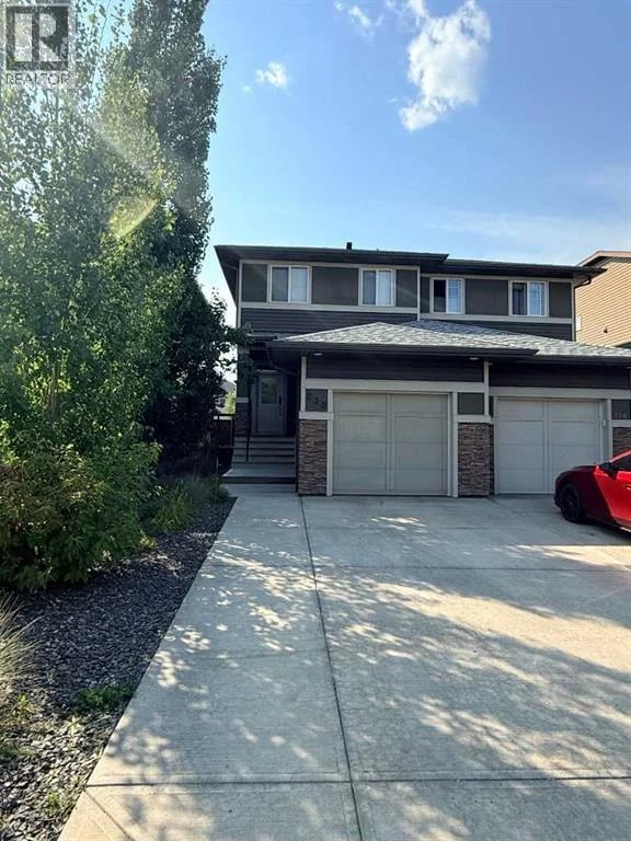 230 Legacy Mews Southeast, Calgary, Alberta, T2X0W3, Calgary, Alberta — photo 1 of 5