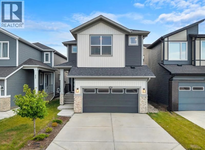 694 Creekmill Court Southwest, Airdrie, Alberta, T4B5L3, Airdrie, Alberta — photo 1 of 5