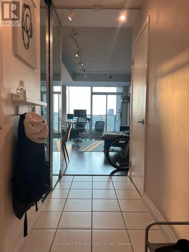 #2612 219 Fort York Boulevard, Toronto (Niagara), Ontario, M5V1B1, Toronto (Niagara), Ontario — photo 1 of 5