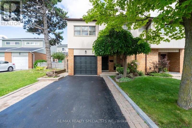 2431 Basswood Crescent, Mississauga (Erin Mills), Ontario, L5L1Y2, Mississauga (Erin Mills), Ontario — photo 1 of 5